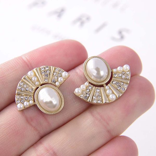 

exquisite simple big clear pearl earrings simple round white pearl earrings jewelry classic earrings for women elegant gifts, Golden;silver