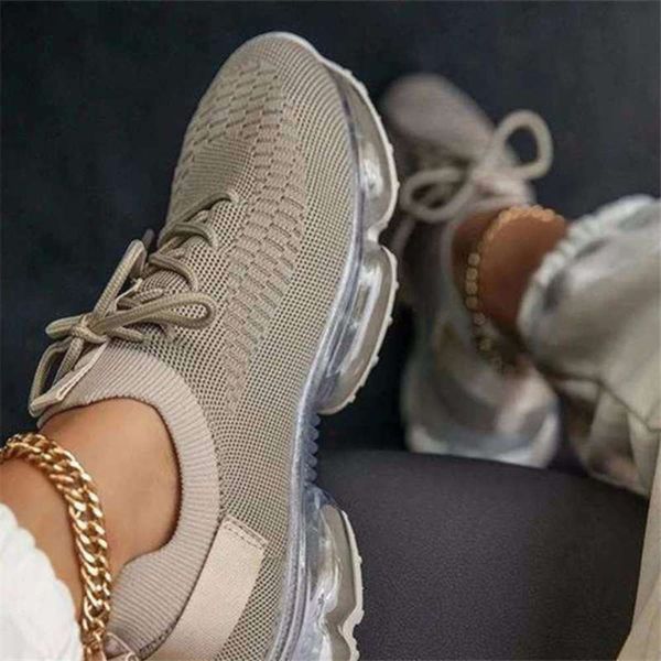 

2020 new spring and autumn large mesh breathable leisure sports women's shoes, White;red
