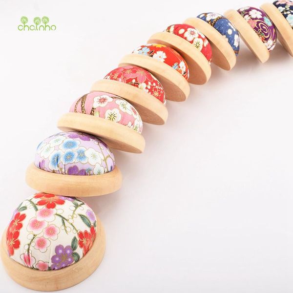 

chainho,wooden base needle cushion/pad with printed floral pattern fabric cover/accessory tools for diy sewing/needlework, Black