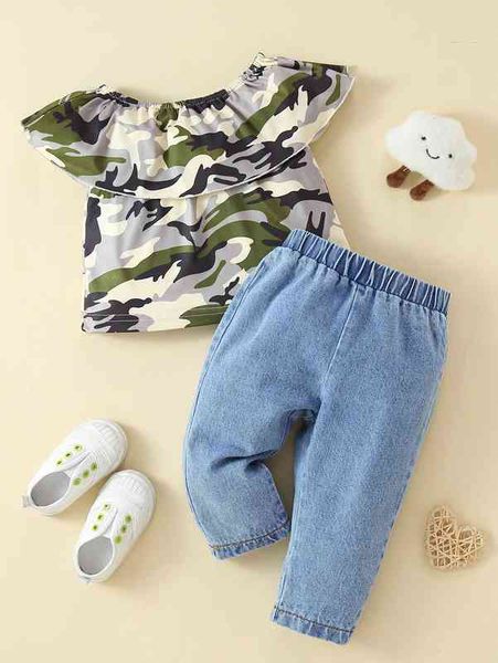 

baby camo print ruffle trim tee & jeans she, White