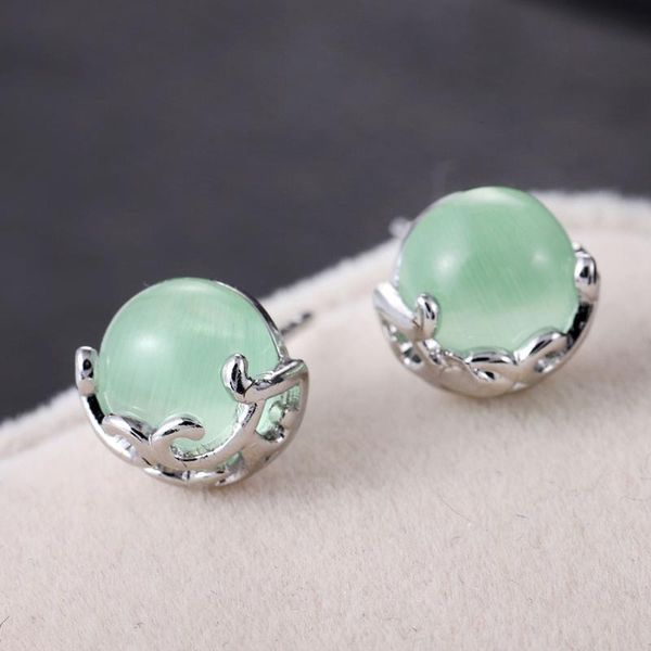 

Elegant Temperament Popular Forest Small Fresh Green Hollow Pattern Earrings Simple Personality Student Earrings Female, Golden;silver