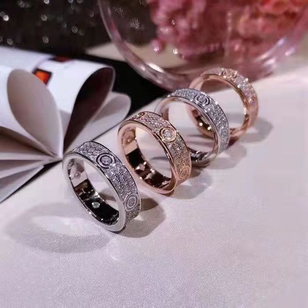 Anel de amor de luxo com 3 fileiras de diamantes, moda feminina, alianças de casamento de alta qualidade, joias de aço titânio 316L