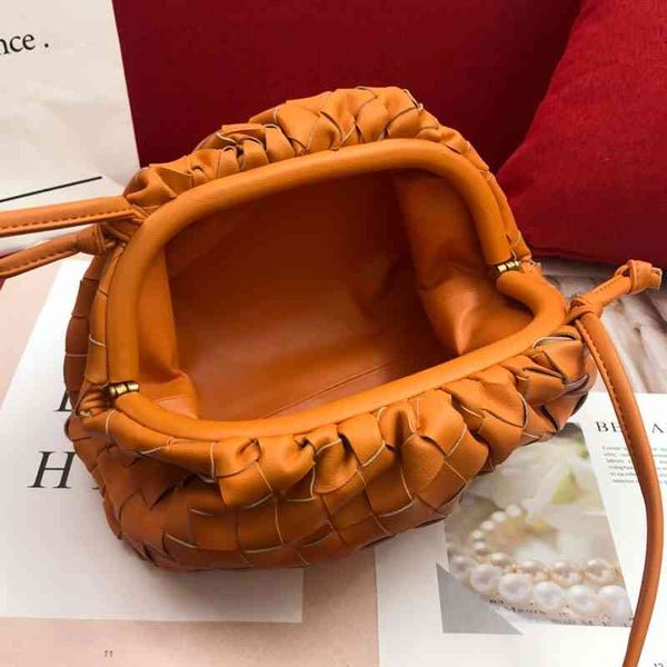 

fashicrochet womens dinner crossbody bags retro classic hand bag ladies quality handbags cloud