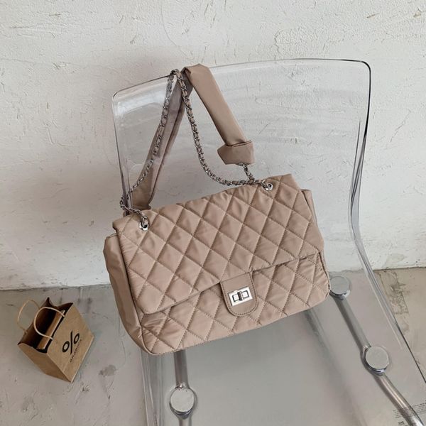 

wanghong ту же самая маленькая ароматная стиль женщины 2020 новой мода мешка плеча bagshoulder большой емкость иностранного стиль lingge цеп