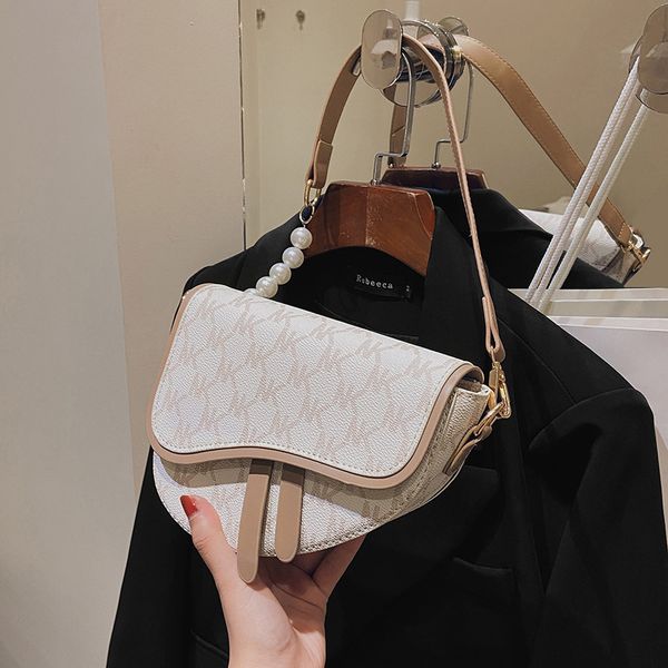 

luxurys brand women crossbody designer handbag fashion saddle bags luxurious bag female messenger flip bag baguette shoulder bags clutch wal