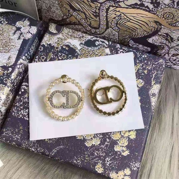 

new earrings with brilliant diamonds classic pearl earrings, Golden