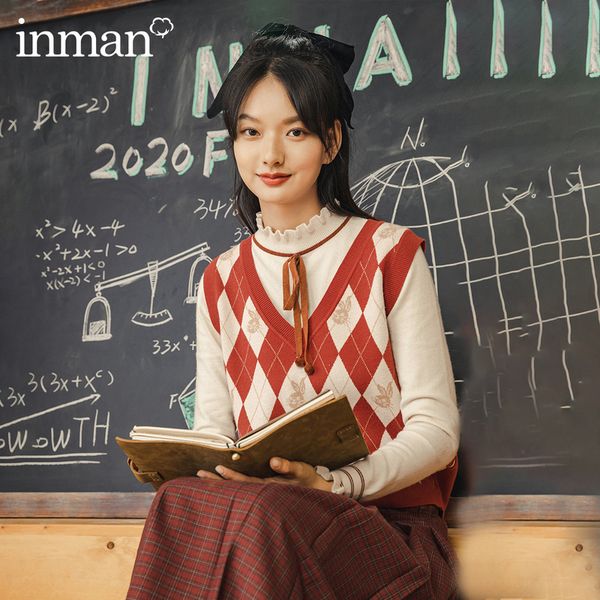 

inman autumn winter new arrival sweater vest cute v-neck rhomboid jacquard outer sleeveless vest y201128, White;black