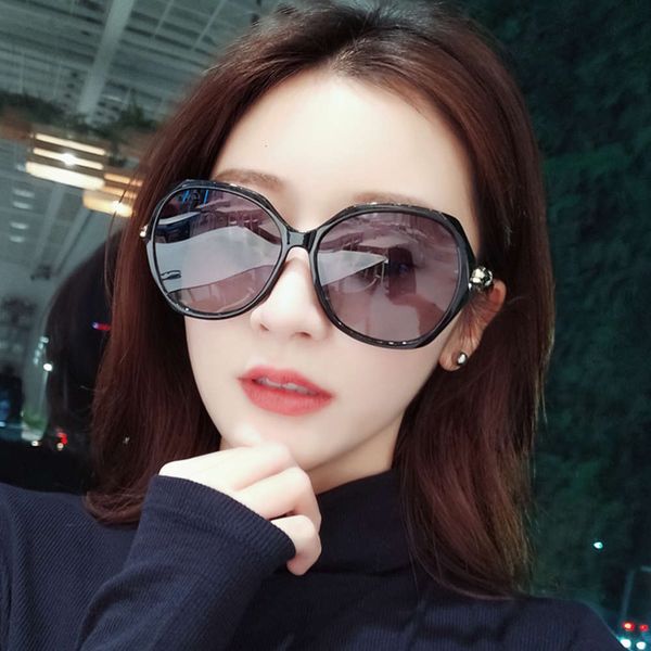 

temperament large frame sunglasses women's fashion diamond fox head polarized sunglasses round face thin driving glasses fashion, White;black
