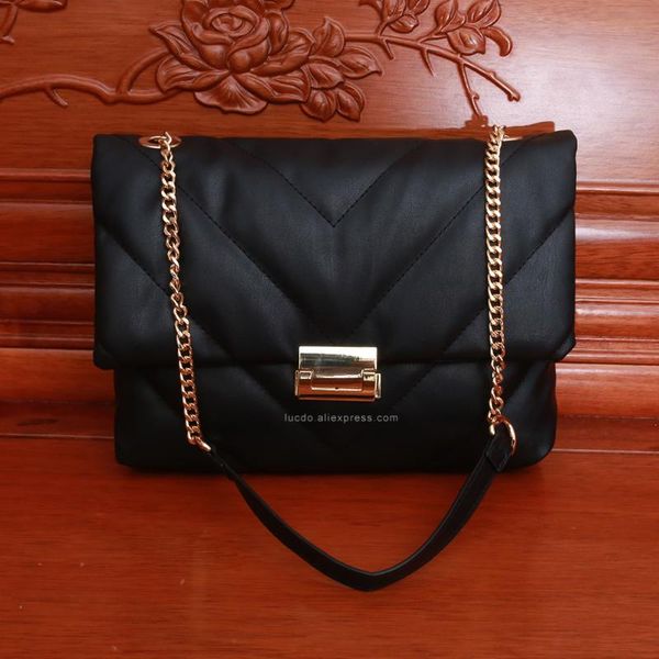 

fashion designer chain shoulder messenger crossbody for women 2020 new v pattern diamond lattice elegant solid leather handbags