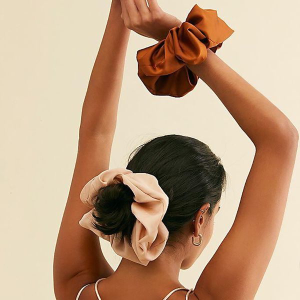 

группы крупногабаритные stain scrunchies женщины шелковый scrunchie упругие волосы девушки головной убор пончик ручка петля хвостик держател