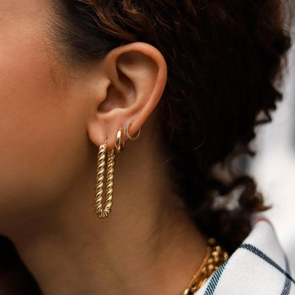 

new trendy oval circle twist hoop earrings minimalist gold color long geometric ear piercing hoops huggie jewelry, Golden;silver