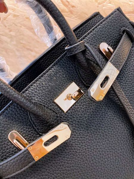 

designer luxury handbags european and american fashion classic one-shoulder messenger bag handbag large capacity genuine leather