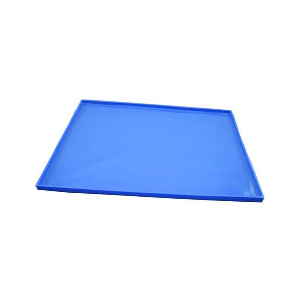 

silicone pet spillproof mats feeding dog cat non slip tray1
