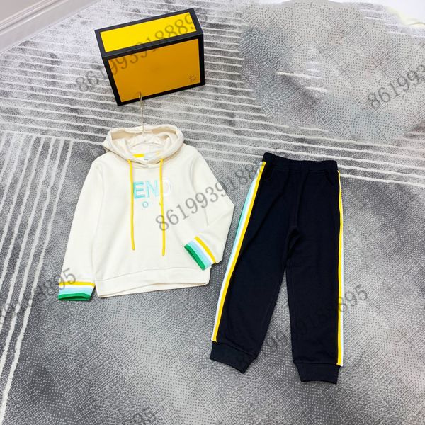 

2022ss springs kids tracksuits new hooded sweatshirt set designer trousers cotton childrens coats suit brand outwear girls clothing size 100, White