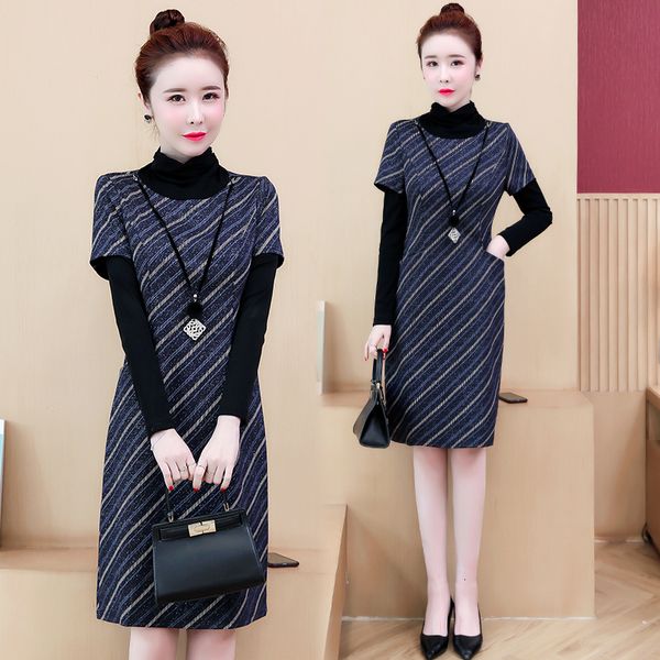 

womens plus size dressed in autumn 2021 business work wearing winter sweatshirt sliced up evwo, Black;gray