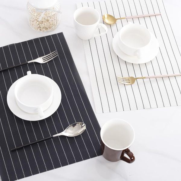 

2 шт. лот белые черные моды местный коврик из пвх обеденный стол мат приборные метки для столового кухни украшения аксессуары дисковые прокл