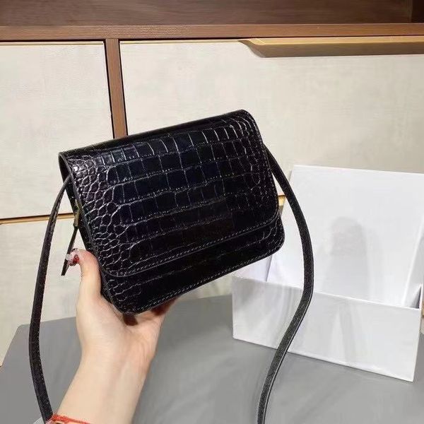 

designer big fashion ladies one-shoulder messenger bag retro all-match flip cover pu leather letters female party handbag wide belt bag