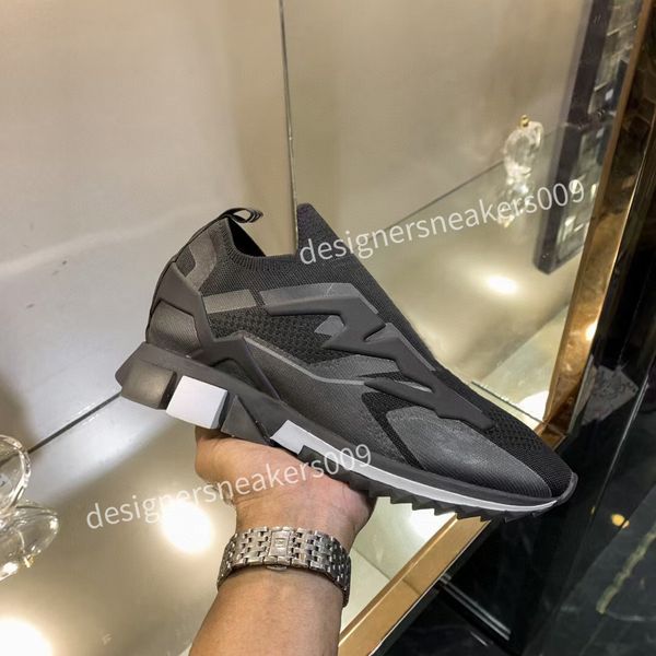 

2022 mens shoes sneaker womens paris black white letter colorful blue bright red rice ash grey silvery retro ladies designer casual trainers
