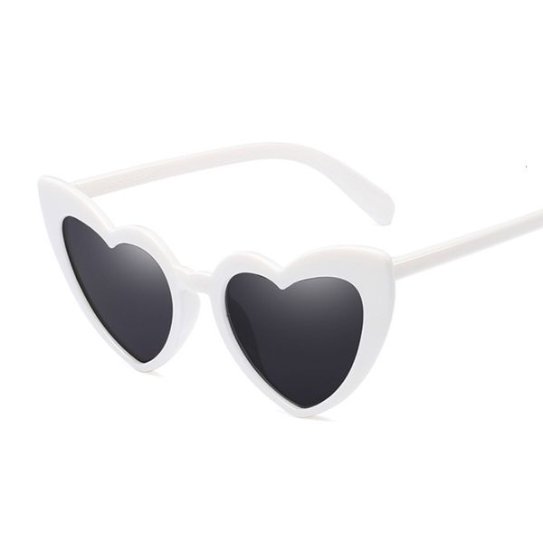 

2021 последний cat эс вс женщины глаз марка дизайнер женский ретро love heart shaped glasses дамы покупки uv400 новые