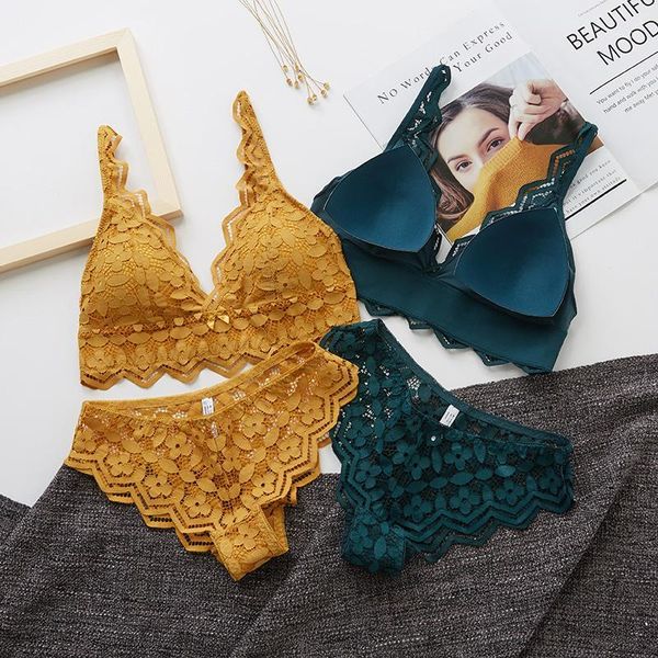 

no rims underwear set exquisite lace slim bra set no sponge triangle cup bralattle ladies lace detachable lingerie sets1, Red;black