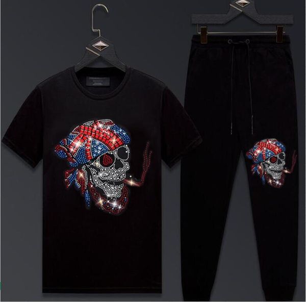 

2021 new men short sleeve rhinestones tracksuit sweatshirt tshirt+ pants jogging homme big size 4xl suit male hyt0, Black