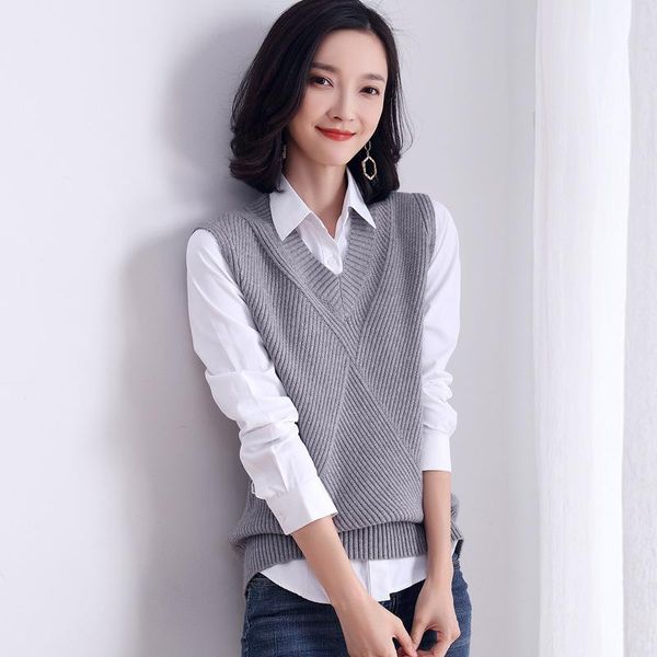 

women's vests 2021 korean version of the student knitted vest short college wind sweater shoulder-to-shoulder horse clip, Black;white