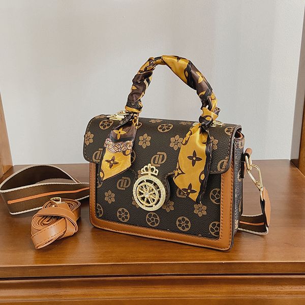 

wholesale ladies leather shoulder bag elegant letter printed fashion handbags retro exquisite ribbon decorated ladies backpack sweet buckle