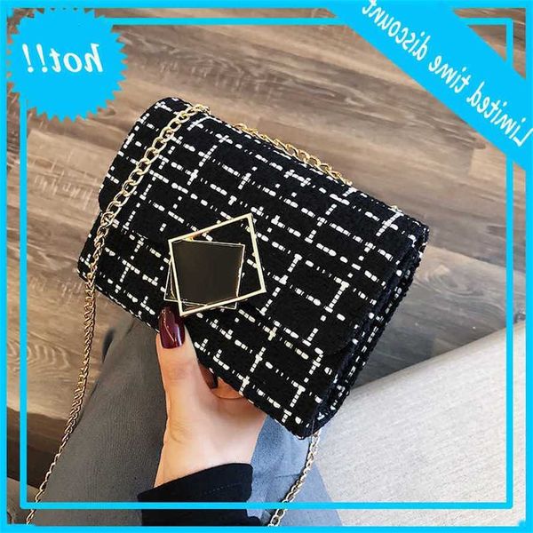 

autumn and winter of 2019 new women's small korean fashion chain shoulder bag high-grade wool 100