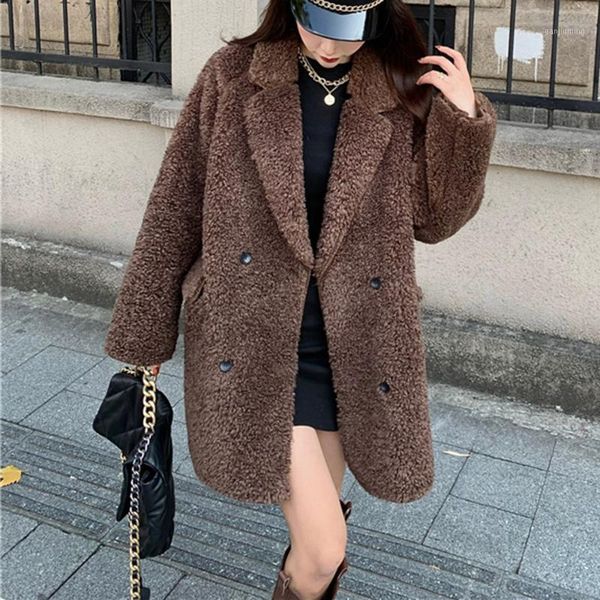 

overcoat double-breasted closure lapel neckline no belt no collar loose model plain pattern suit winter1, Black