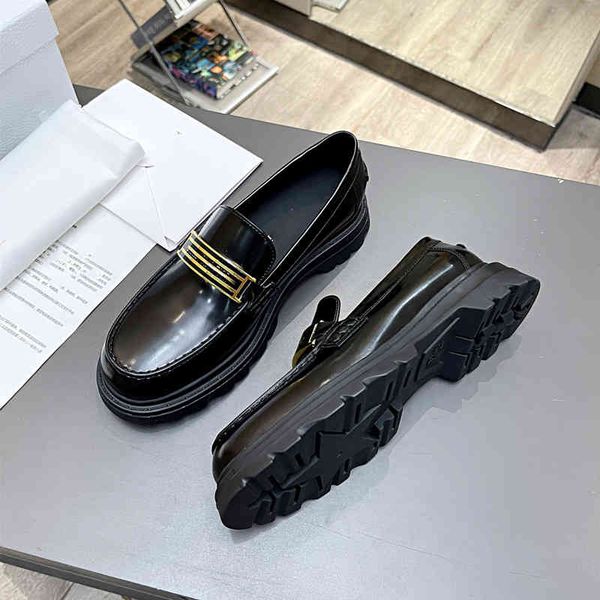 

women's designer shoes spring 2022 d family thick soled british style leisure leffer shoessingle leather shoe retro leather gold buckle, Black