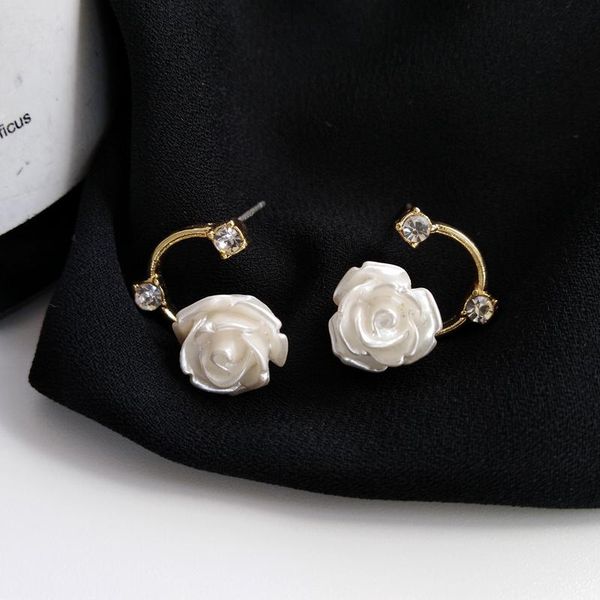 

hoop & huggie fashion white resin roses asymmetric stud earrings retro temperament contracted flowers crystal c for women jewelry, Golden;silver