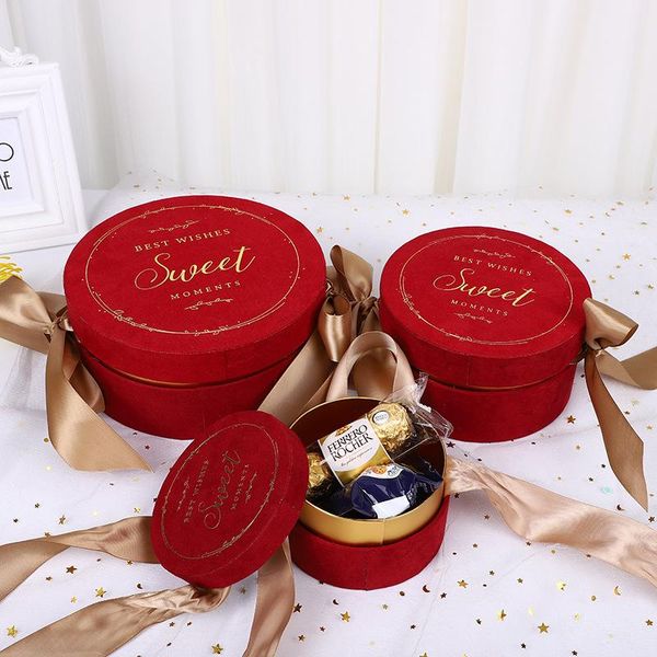

gift wrap 2pcseuropean-style wedding souvenir box bridesmaid return flannel candy creative