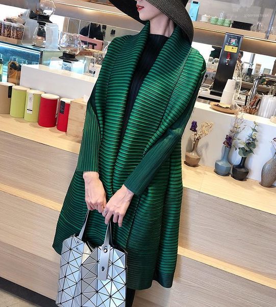 

selling fashion fold trench coat loose long-sleeved gradient turn-down collar trench coat in stock1, Tan;black