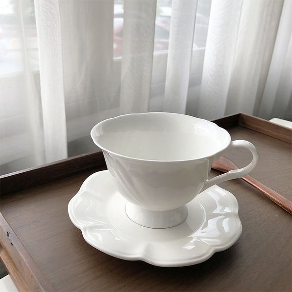 

ceramic tea and saucer set white embossed coffee cup british style home dessert shop espresso cups q0109
