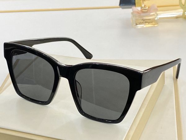 

2021 new sunglasses temperament glasses men and women 4384 plate mirror leg metal letters fashion trend size 54*20*145