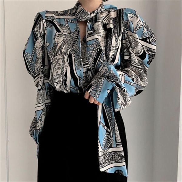 

2021 new women's large-size shirts graffiti pattern bow collar puff retro-loose blouse lace to female shirt spring qp9f, White