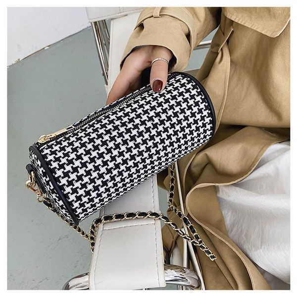 

цилиндр мешок бочкообразного цепная crossbody сумка для женщин 2020 зимнего trending проектировщика плеча сумки женской рук сумки