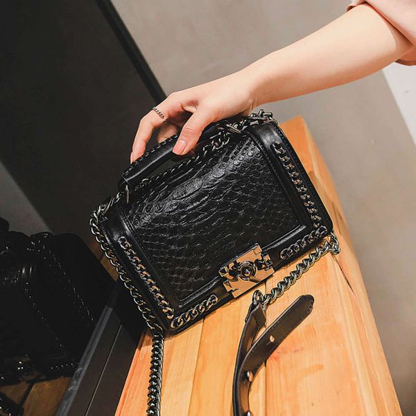 

luxurys designers 2021 new cowhide handbag women's single shoulder messenger leather bag guangzhou