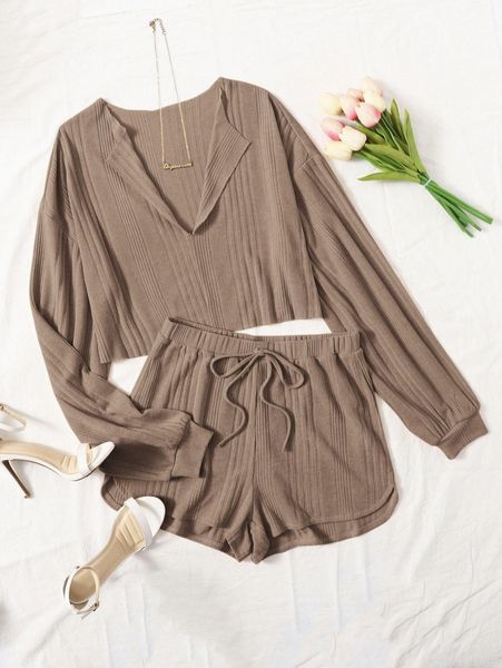 

plus drop shoulder rib-knit tee & drawstring track shorts pj set o2yu#, Black;white