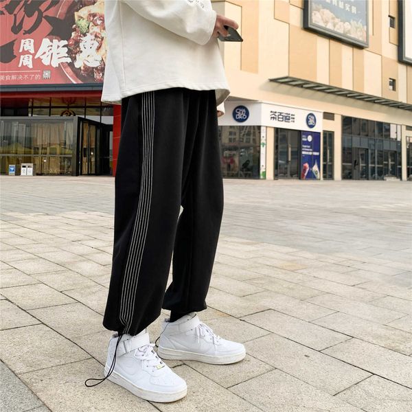 

2021 spring new striped sports fashion brand loose large men's student casual pants, Black