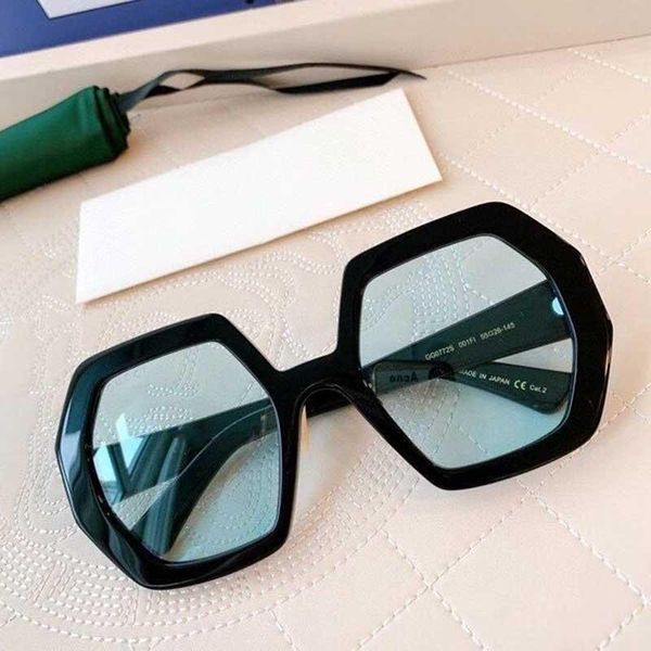 

0772s fashion and popular sunglasses star with the same paragraph full-frame fashion avant-garde glasses diamond sunglasses 0772, White;black