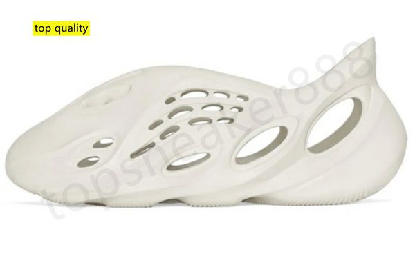 

2020 горячие kanye west слайды пены runner 450 пена бегун канье уэст забивают сандалии тройной черный слайд моды тапочки тройной черный мода, Black