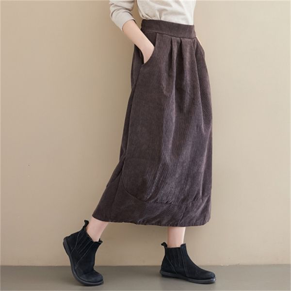 

velvet skirts from the bearded women's wives wives'wives' r3vz, Black