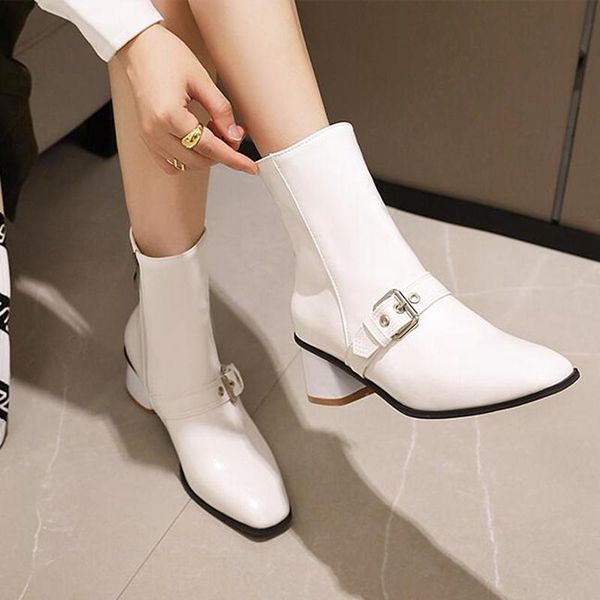 

2021 new autumn winter mixed colors patent leather retro buckle square toe zip ankle boots square heel all match women shoes, Black