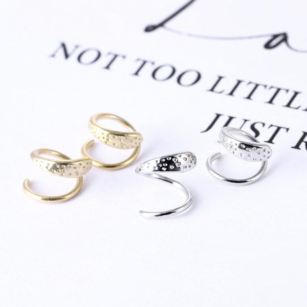 

2020 новая мода и популярные личности темперамент уха хооп серьги спираль дизайн металлического материала женские ювелирные изделия подарок, Golden