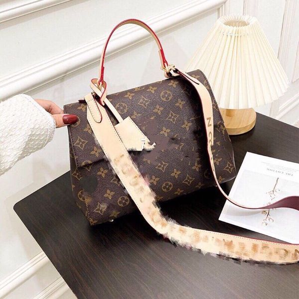 

hand-nominated brand bag messenger portable fashionable temperament solid color genuine leather