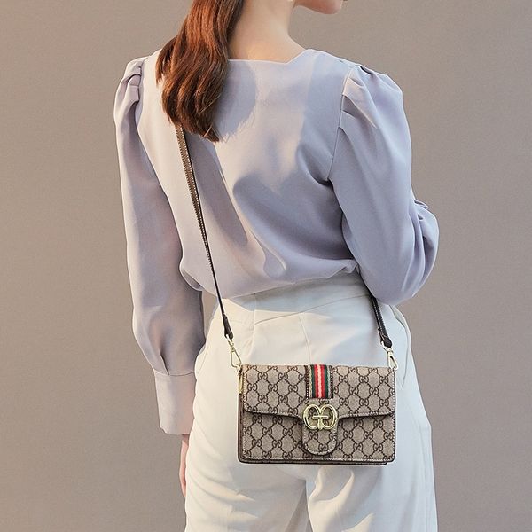 

ekbh capacity large rhombic color shoulder bag for women fashion simple solid chain handbags female casual tote q1118, Blue;pink