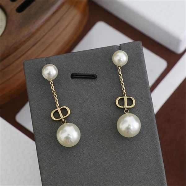 

85% off factory clearance family pearl earrings and earrings, Golden