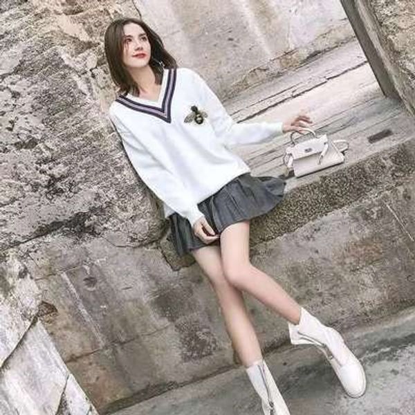 

новый stylestyle в пуловере пуловера pulloverembroidered pulloverfall зимой 2020versatile рыхлой вышивка дна футболки и ленивый свитер, White;black