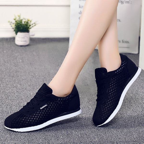 

2020 breathable light vulcan woman's flat shoes walk more size zebw, Black